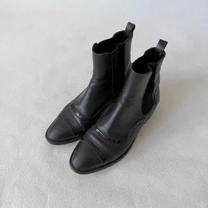 [BUNJANG] Massimo Dutti Leather Chelsea Boots EU37 / [EU37]마시모두띠(Massimo Dutti) 레더 첼시부츠(SPAIN