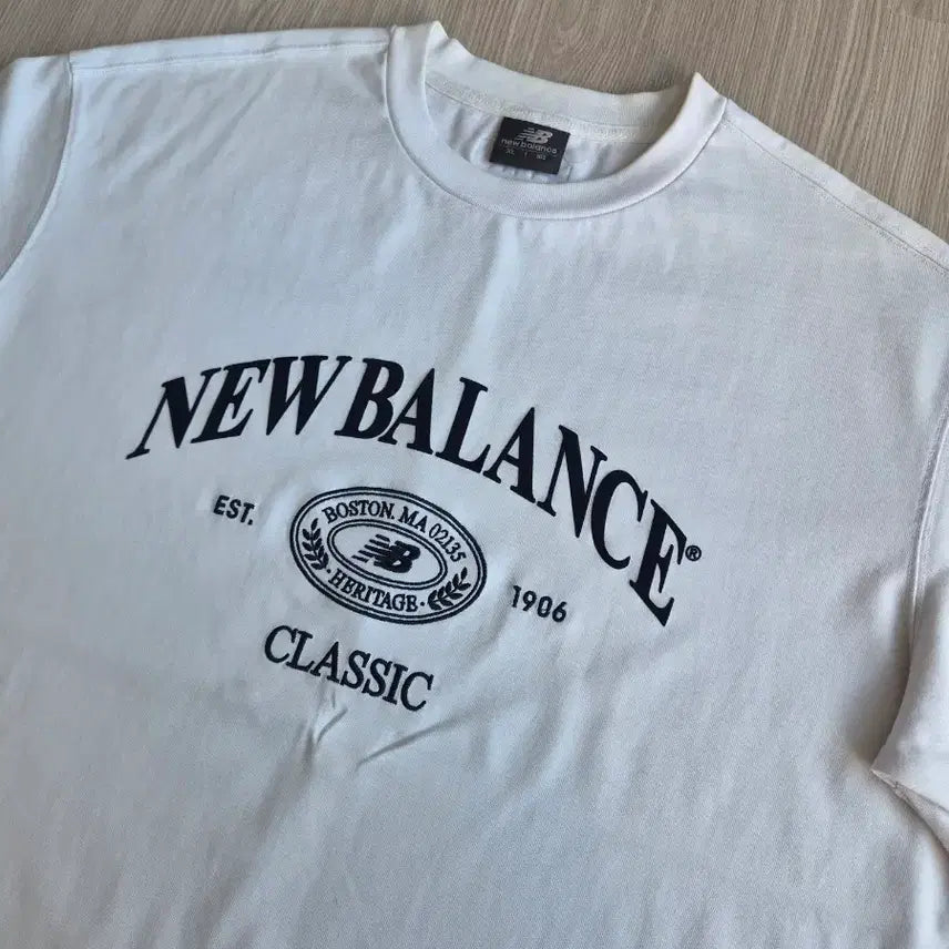 [BUNJANG] New Balance Heritage Short Sleeve T-Shirt White XL / XL 뉴발란스 헤리티지 반팔 티셔츠 화이트