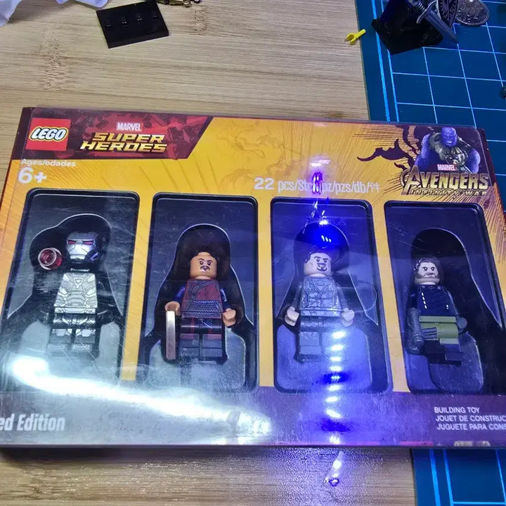 [BUNJANG] LEGO Marvel Avengers Limited Edition Minifigure Set / 레고 마블 어벤져스 미니피규어 한정판