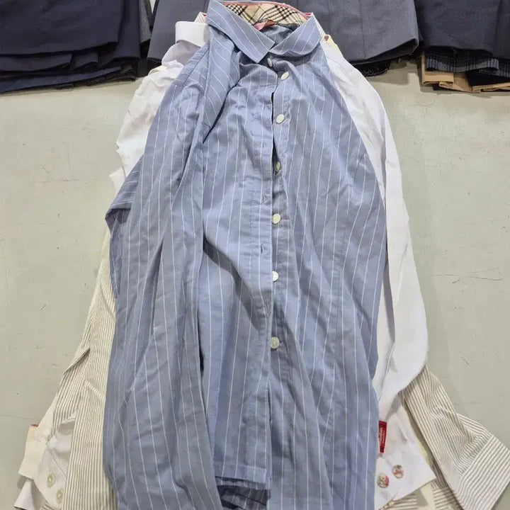 [SOLD OUT] 중고여성 교복긴팔셔츠 사이즈 100미만 20장. 사용감 많은