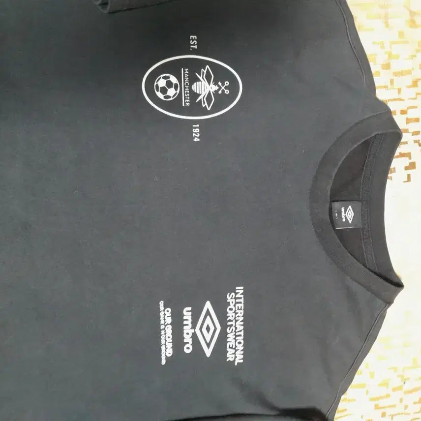 [BUNJANG] Umbro Black Oversized T-Shirt Size 105 / [빅사이즈] 엄브로 블랙 반팔 티셔츠 105