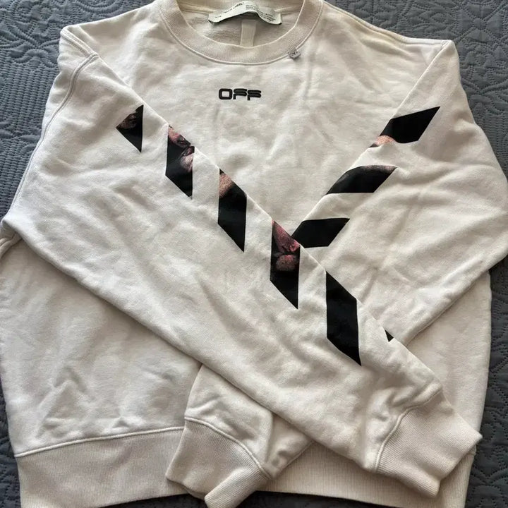 [BUNJANG] Off-White Caravaggio Sweatshirt Small / {정품} 오프화이트 카라바조 맨투맨 s사이즈