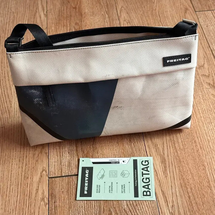 [BUNJANG] Freitag F553 Lou Crossbody Bag / 프라이탁 루 흰파