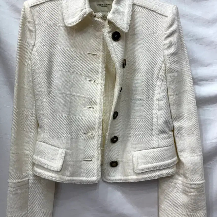 [BUNJANG] Burberry London Ivory Slim Fit Jacket / 버버리 런던 아이보리 슬림핏 자켓55사이즈(정품)