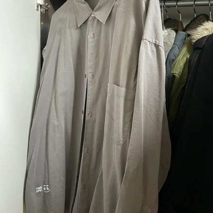 [BUNJANG] Twopeace Doodle Hand-Stitched Vintage Dyed Shirt Charcoal / 투스페이스 낙서 핸드스티치 빈티지 다잉 셔츠 차콜 2