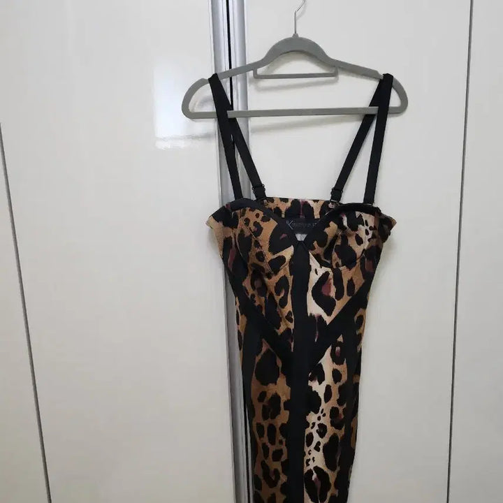 [BUNJANG] Leopard Print Midi Dress with Black Accents / 원피스