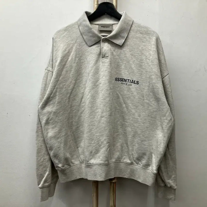 [BUNJANG] ESSENTIAL Collar Sweatshirt L / 에센셜(ESSENTIAL) 카라 맨투맨 L