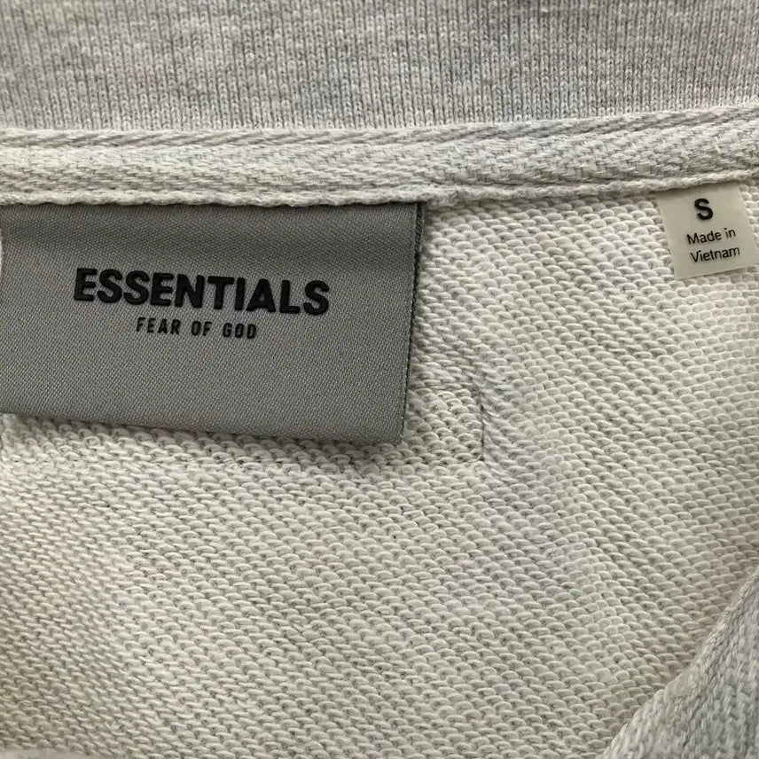 [BUNJANG] ESSENTIAL Collar Sweatshirt L / 에센셜(ESSENTIAL) 카라 맨투맨 L