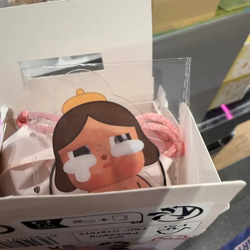 [BUNJANG] Pop Mart Crybaby Crying Again Series Secret Brown Hair Figure / [정품]크라이베이비 크라잉어게인 시리즈(1:72)시크릿 갈색머리