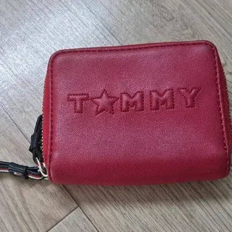 [BUNJANG] Tommy Hilfiger Red Zip Around Wallet / 타미힐피거 레드 반지갑 지퍼지갑