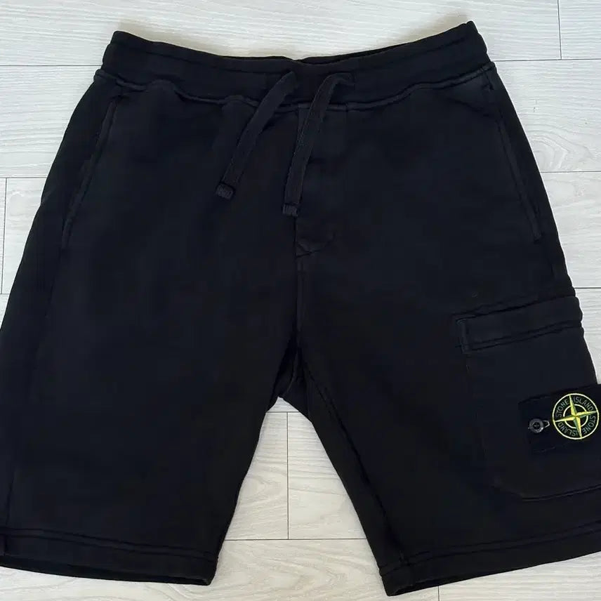 [BUNJANG] Stone Island Fleece Bermuda Shorts Black / 스톤아일랜드 플리스 버뮤다 팬츠 24ss 블랙