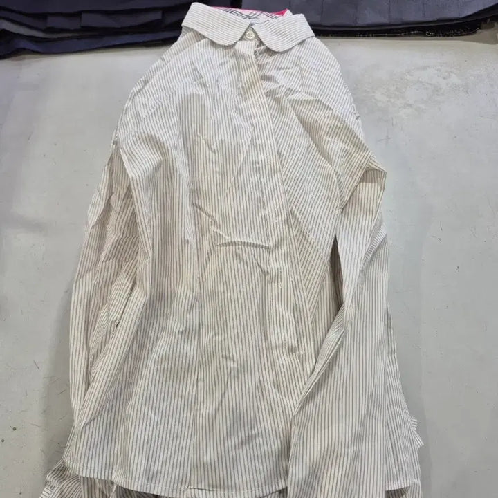 [SOLD OUT] 중고여성 교복긴팔셔츠 사이즈100미만. 20장 재고떨이