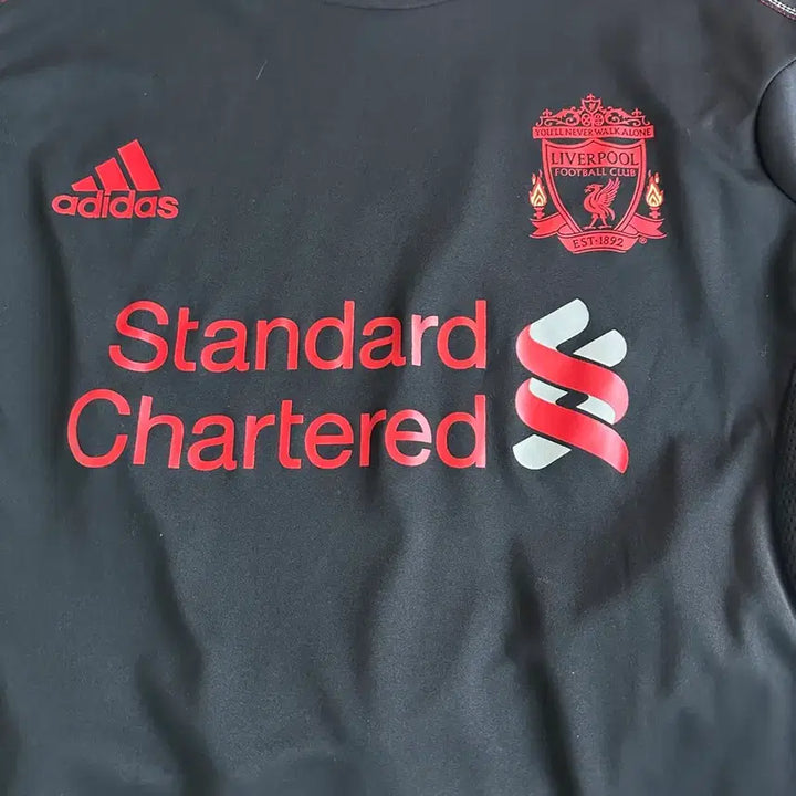 [BUNJANG] Adidas Liverpool 10/11 Training Set (Top &amp; Shorts) / 10-11 아디다스 리버풀 트레이닝 상하의 세트