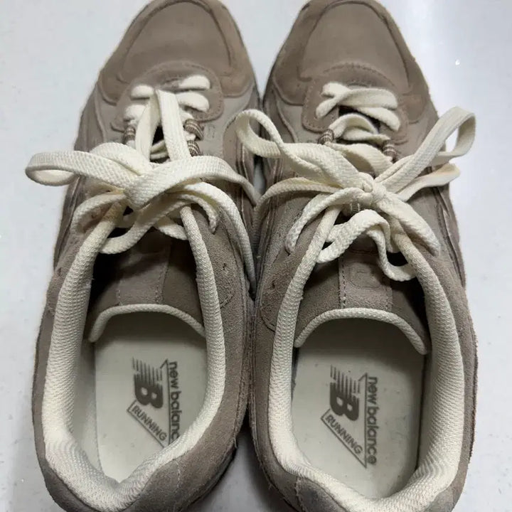 [BUNJANG] New Balance 204L Suede Mushroom Sneakers (Size 290) / [290]뉴발란스 204L 스웨이드 머쉬룸