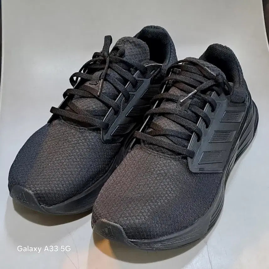 [BUNJANG] Adidas Galaxy All Black Sneakers 270mm / 아디다스 갤럭시 올블랙  270mm