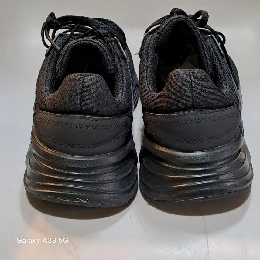 [BUNJANG] Adidas Galaxy All Black Sneakers 270mm / 아디다스 갤럭시 올블랙  270mm