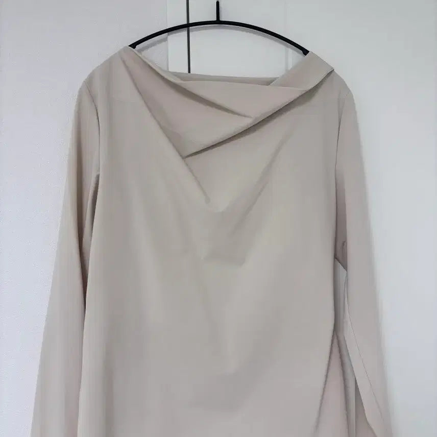 [BUNJANG] Mevy Aile Blouse / 에일 블라우스(메비)