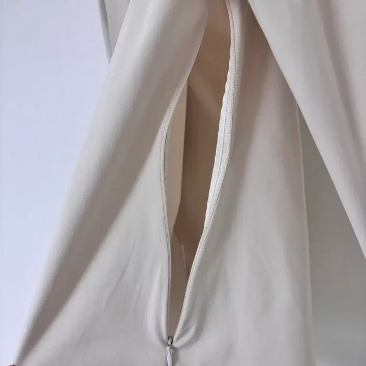 [BUNJANG] Mevy Aile Blouse / 에일 블라우스(메비)