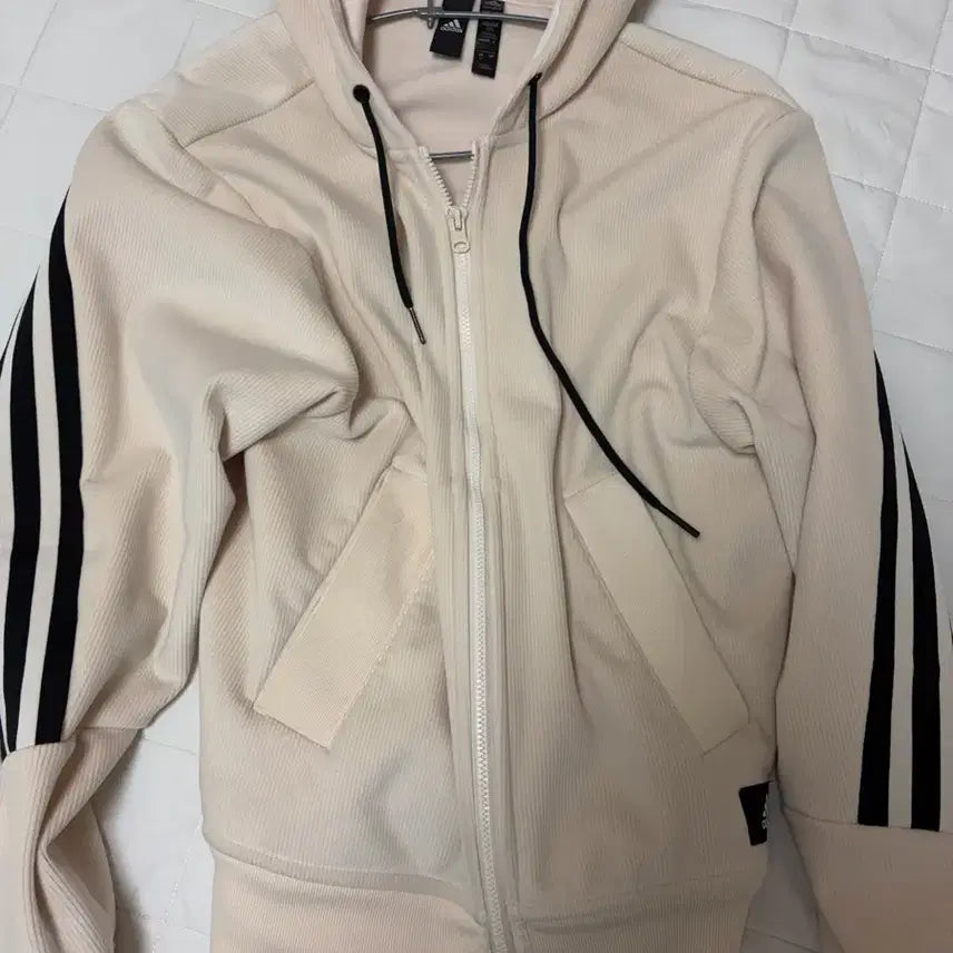 [BUNJANG] Adidas Ivory Suede Training Hoodie / 아디다스 아이보리 스웨이드 트레이닝 후드집업