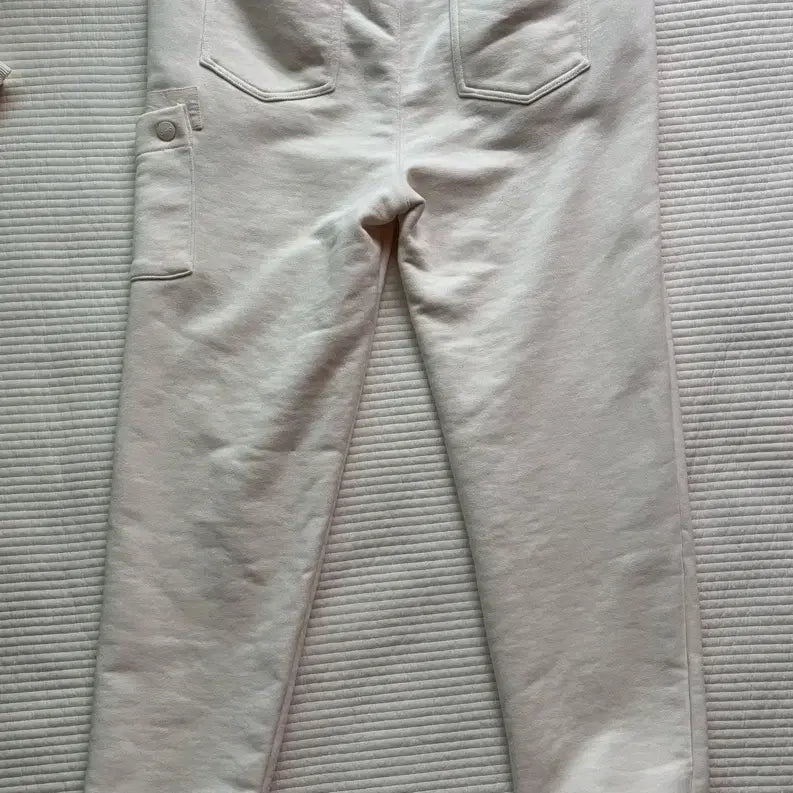 [BUNJANG] Jeep Ivory Training Pants / Jeep 지프 아이보리 트레이닝 바지