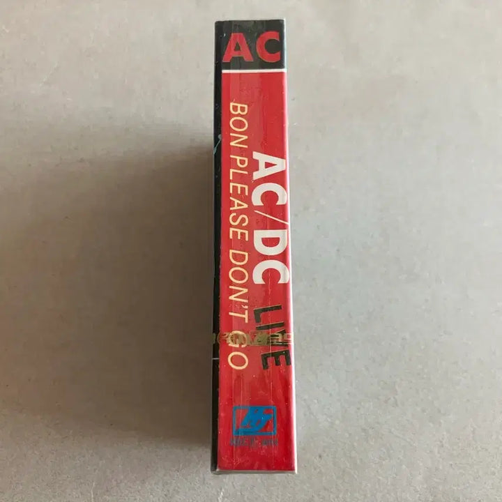 [BUNJANG] AC/DC Unsealed Cassette Tape / AC/DC 에이시디시 미개봉 카세트테이프