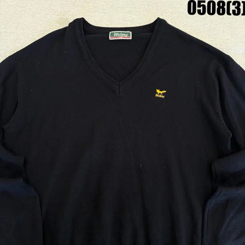 [BUNJANG] Woolsey Black V-Neck Knit Sweater / 울시 블랙 V넥 니트 100 0508