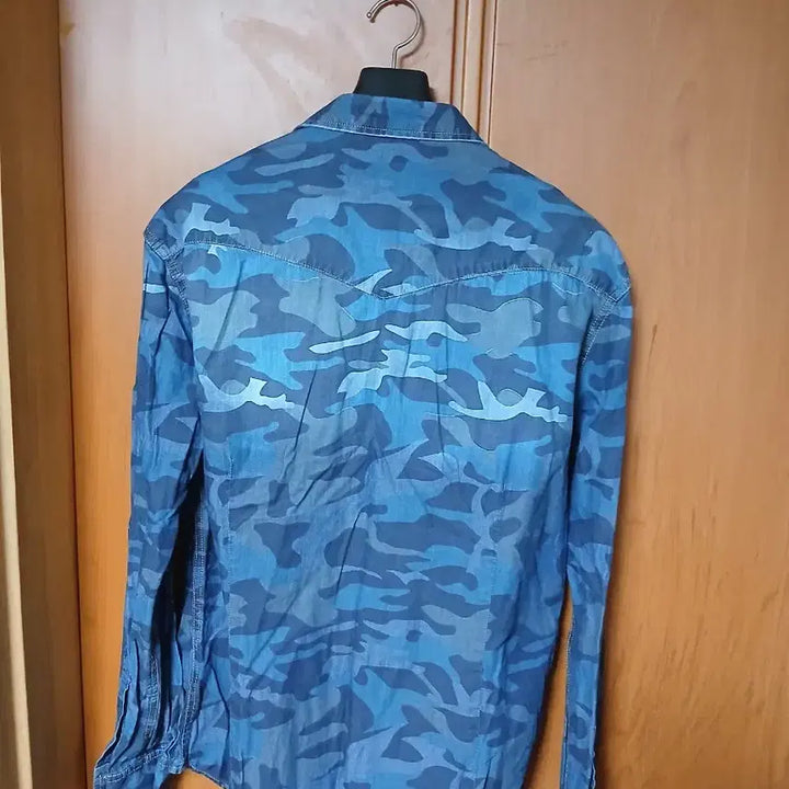 [BUNJANG] DSQUARED2 Blue Camo Logo Shirt / 디스퀘어드2 블루 카모 셔츠