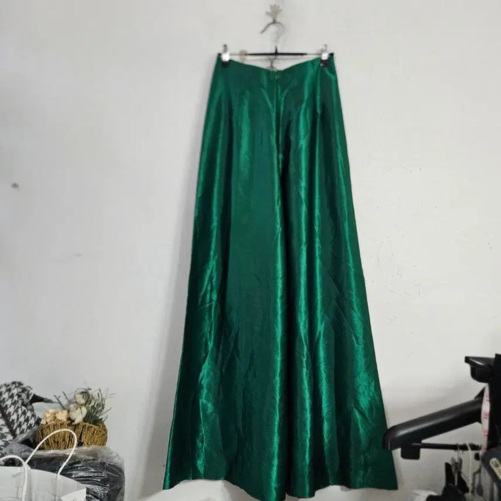 [BUNJANG] Emerald Green Long Skirt / 에메랄드 그린 롱 스커트