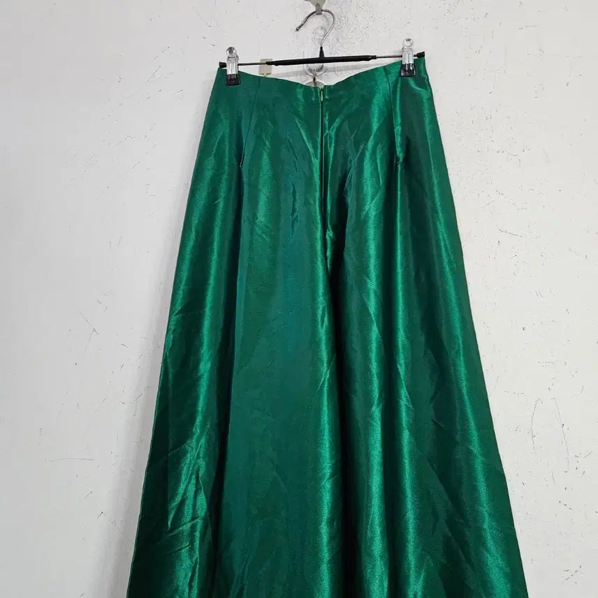 [BUNJANG] Emerald Green Long Skirt / 에메랄드 그린 롱 스커트