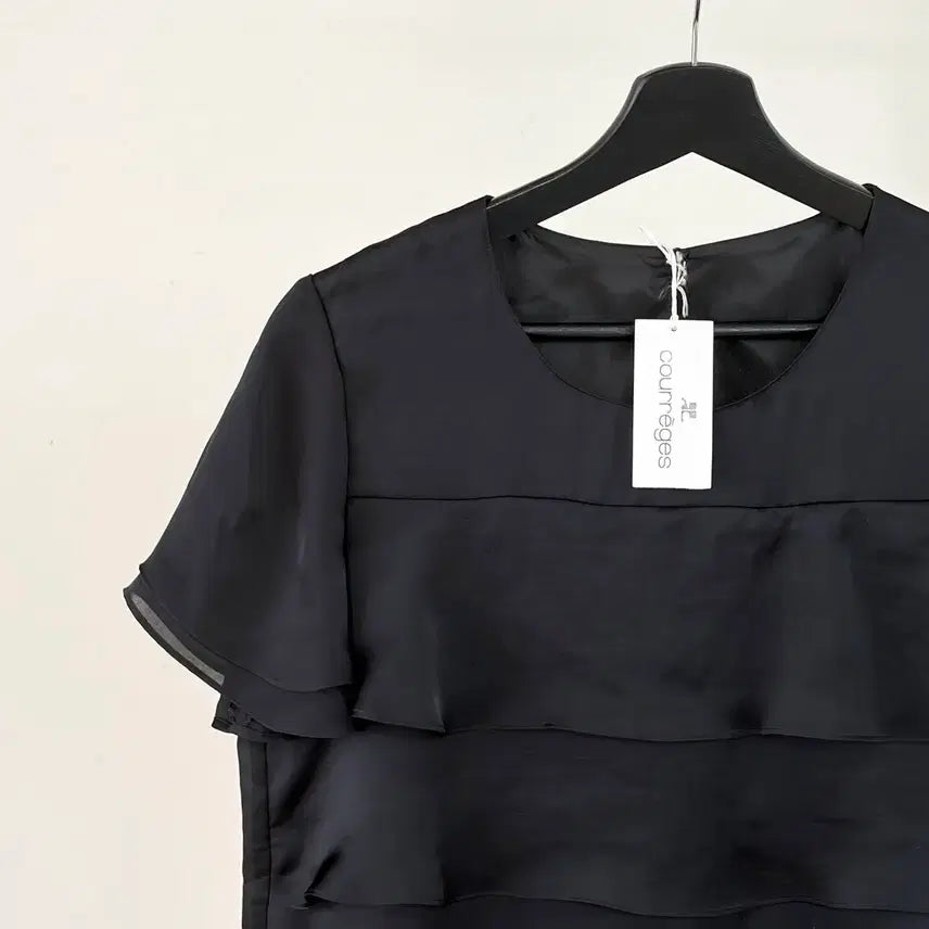 [BUNJANG] Courreges Black Frill Chiffon Half Blouse / 꾸레쥬 블랙 프릴 쉬폰 하프 블라우스