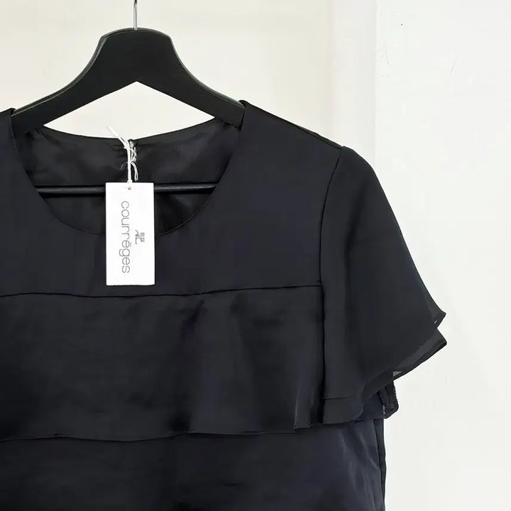 [BUNJANG] Courreges Black Frill Chiffon Half Blouse / 꾸레쥬 블랙 프릴 쉬폰 하프 블라우스