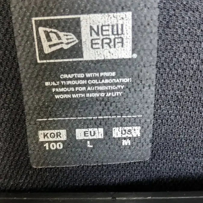 [BUNJANG] New Era Black Pocket T-Shirt Size 100 / 뉴에라 포켓 반팔 티셔츠 블랙 100사이즈