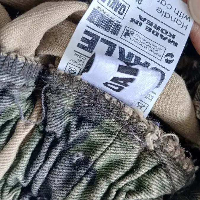 [BUNJANG] Oakley Camo Cargo Shorts / OAKLE 카고 반바지 카모 밀리터리 반바지 프리지만 사이즈오버핏