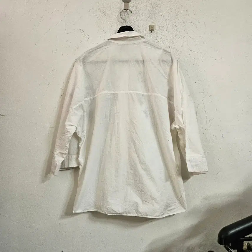 [BUNJANG] Zara White Floral Embroidered Shirt / 자라 화이트 플라워 자수 셔츠