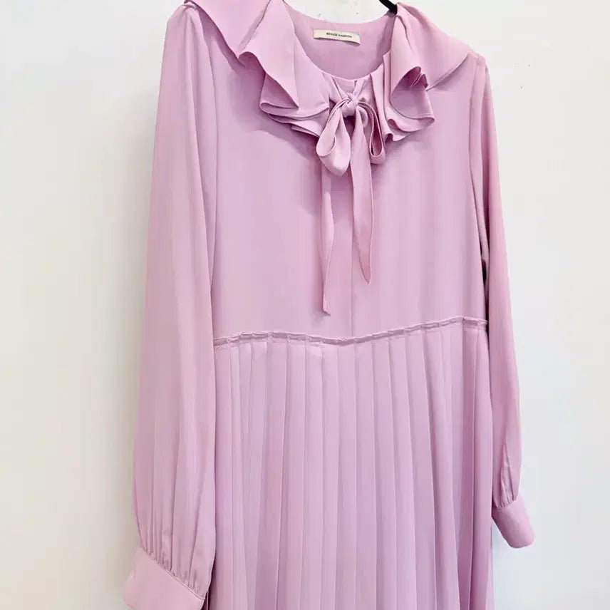 [BUNJANG] BEAMUSE MANSION Frill Collar Pleats Long Dress / 비뮤즈맨션 프릴카라 플리츠 원피스