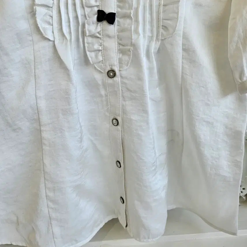 [BUNJANG] ARROW Ribbon Frill Blouse / ARROW(애로우) 리본 프릴 블라우스