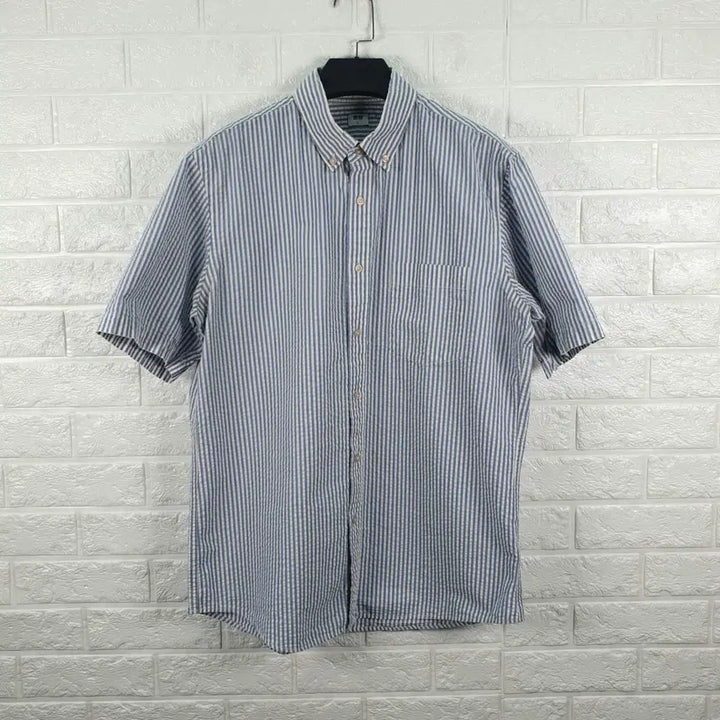 [BUNJANG] Uniqlo Seersucker Short Sleeve Shirt / [100]유니클로 시어서커 반팔셔츠