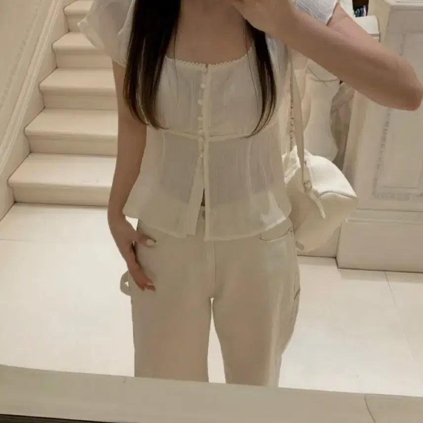[BUNJANG] Liet  Hazel Blouse + Carpenter Denim Set / 리에뜨 코디세트 (헤이즐블라우스+ 카펜더데님)