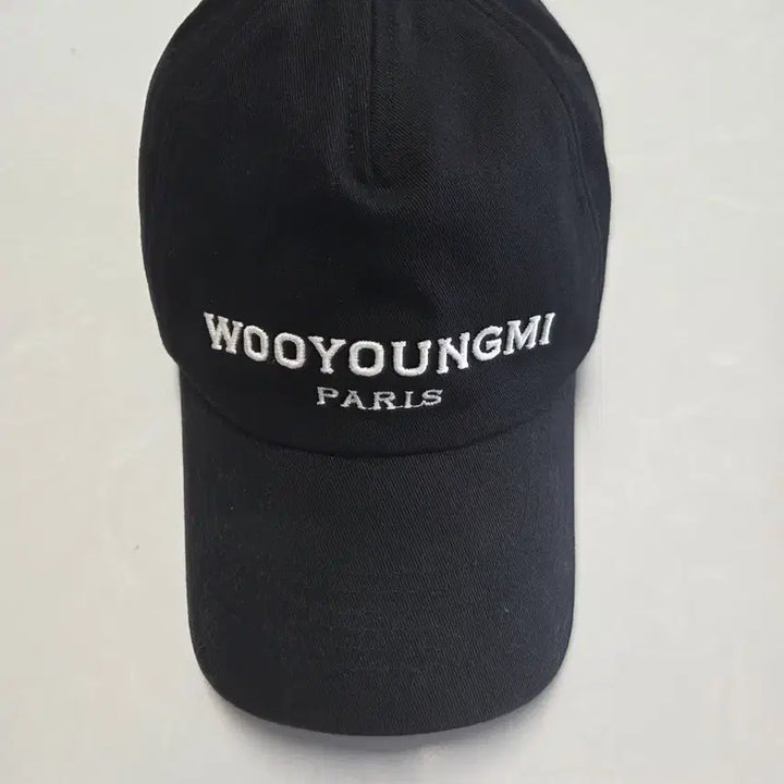 [BUNJANG] Wooyoungmi Black Logo Embroidered Adjustable Baseball Cap / 우영미 볼캡 블랙
