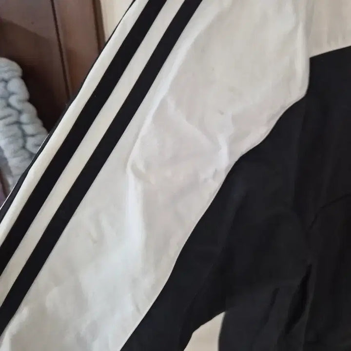 [BUNJANG] Adidas Hooded Windbreaker Anorak Jacket L / 아디다스 후드 바람막이 아노락 L