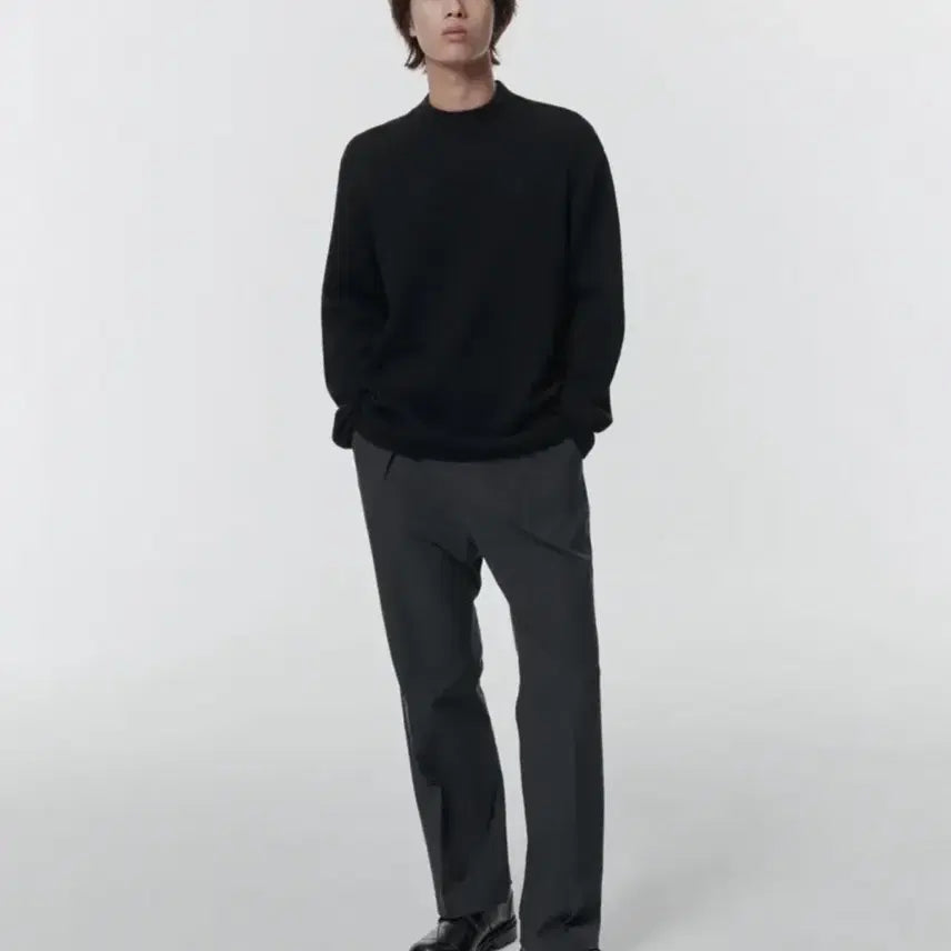 [BUNJANG] Uniqlo Mock Neck Long Sleeve Knit Black (S) / 무탠다드 목폴라 긴팔 니트 블랙(S)