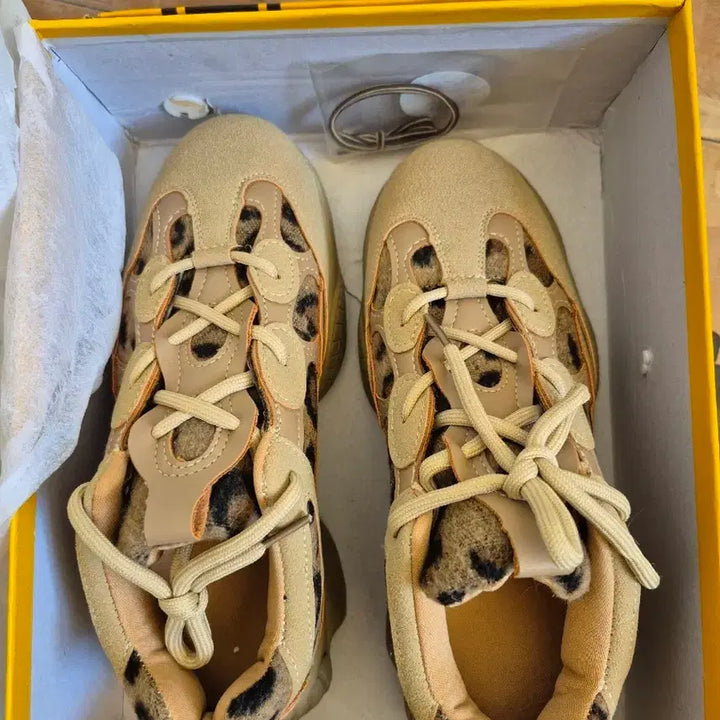 [BUNJANG] Fendi Leopard Suede Sneakers / 펜디 레오파드 스웨이드 스니커즈
