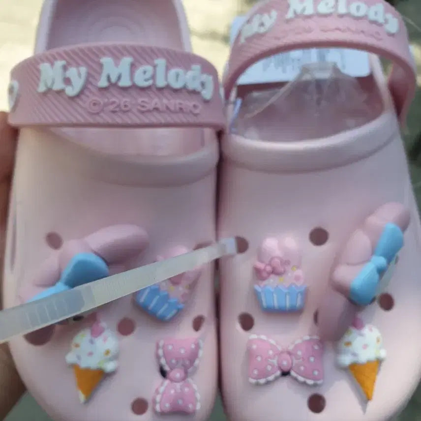 [BUNJANG] My Melody Pink Crocs 230mm with Jibbitz Charms / 마이멜로디 핑크 지비츠 크록스 230mm