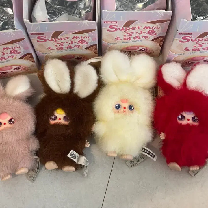 [BUNJANG] Babys3 Alphabet Keychain Dolls 4-Color Bundle Set / 베이비쓰리 알파벳 키링 인형 4종 일괄 판매