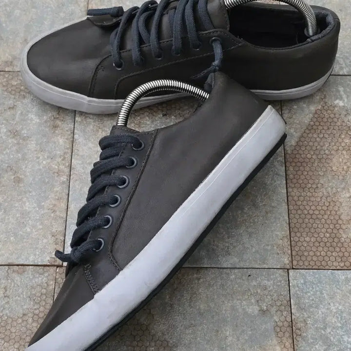 [BUNJANG] Camper Dark Grey Leather Sneakers (Size 275) / (275)캠퍼 다크 그레이 레더 스니커즈