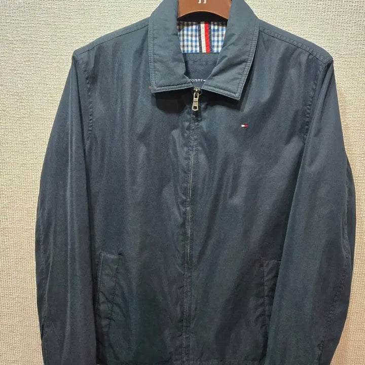 [BUNJANG] Tommy Hilfiger Navy Check Lined Bomber Jacket / 타미힐피거 점퍼 L