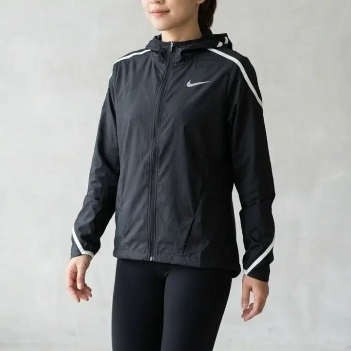 [BUNJANG] Nike Lightweight Windbreaker Women&
