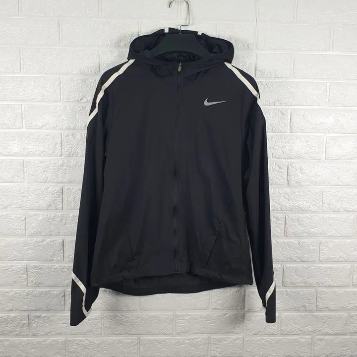 [BUNJANG] Nike Lightweight Windbreaker Women&