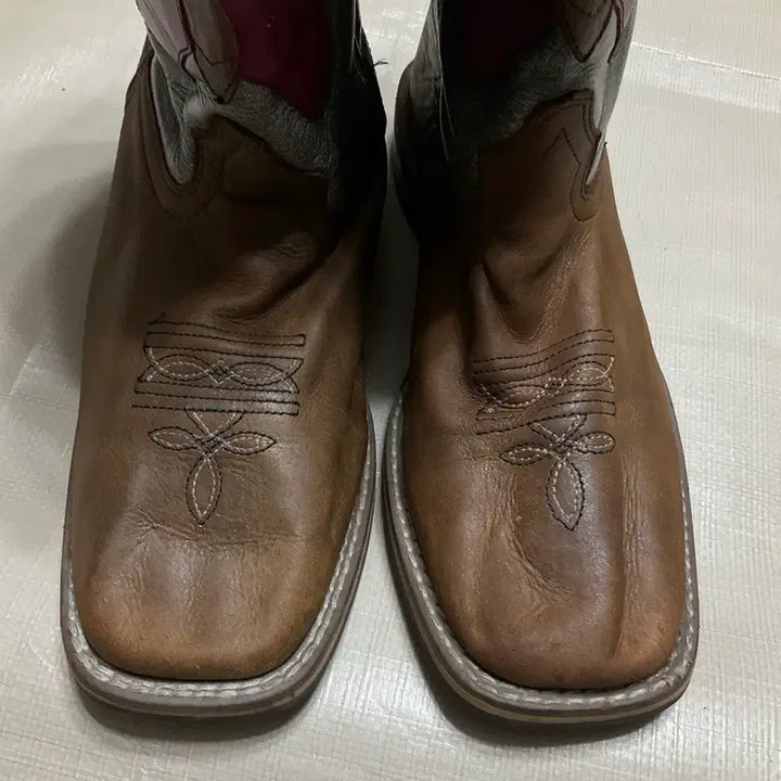 [BUNJANG] Vintage Western Boots Butterfly Detail Size 250 / 빈티지 웨스턴 부츠 250