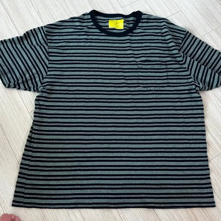 [BUNJANG] Cakiss Stripe Short Sleeve T-Shirt - L / 카키스 스트라이프 반팔 티셔츠 L